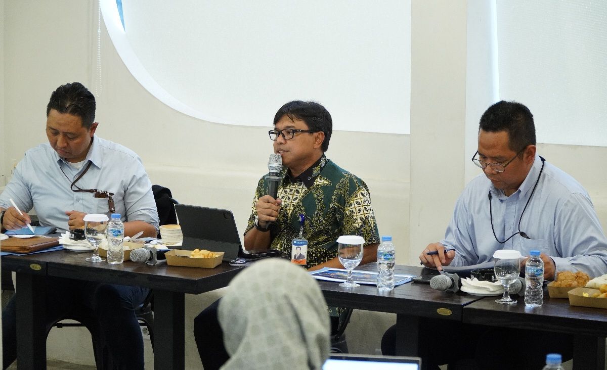 Kepala Perwakilan Bank Indonesia Balikpapan Robi Ariadi didampingi Deputi BI Balikpapan Wahyu Setyoko dan Umran Usman dalam bincang Media pada Kamis, 29 Januari 2026