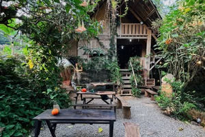 Hidden Farm Cafe Bandung.