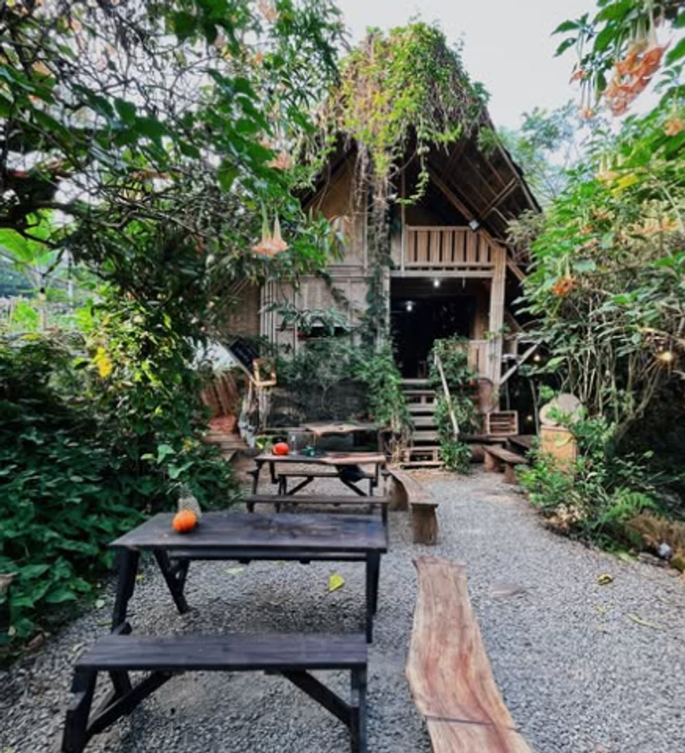 5 Kafe Bertema Alam di Bandung, Cocok untuk Healing!