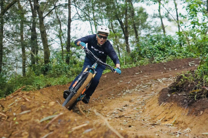 Kawah Wayang Pengalengan Jadi Spot Favorit MTB 
