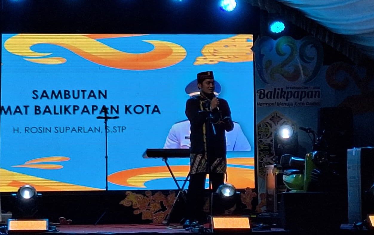 Camat Balikpapan Kota, Rosin Suparlan, mengatakan rumah magot tersebut dibangun oleh Kelompok Masyarakat Magot Jaya Abadi dan selanjutnya dikelola oleh Kelompok Swadaya Masyarakat 