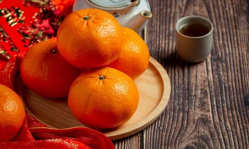 Buah jeruk untuk perayaan Imlek.