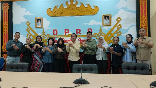 Satunama dan Perkumpulan Disabilitas Balam Hearing ke DPRD
