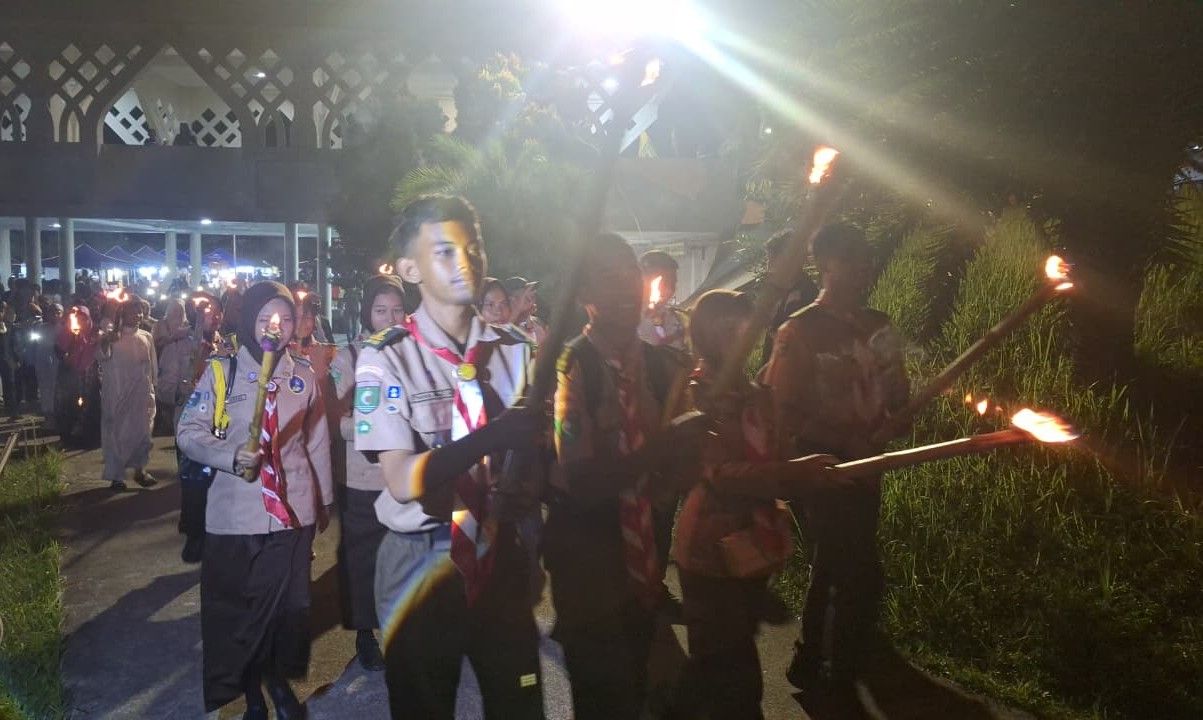Syiar Jelang Ramadan Pawai Obor di Islamic Center