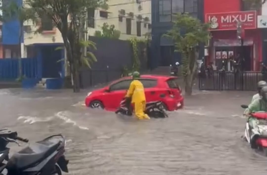 Banjir yang melanda Kota Manado. 