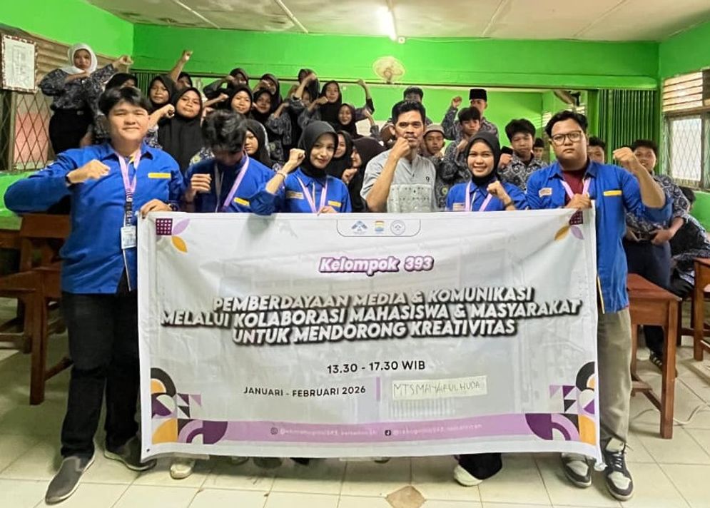 Public Speaking untuk Siswa MTS Manarul Huda