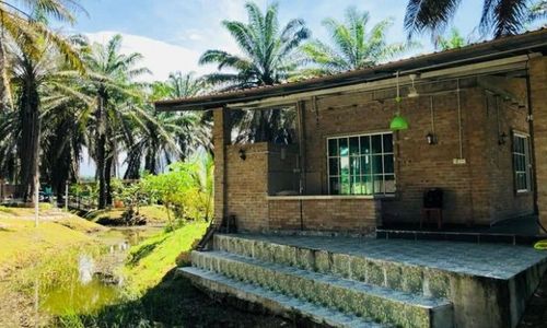 Rumah pensiun anak muda di Malaysia.