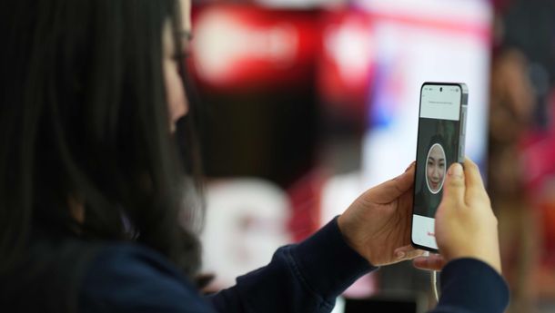 Telkomsel Terapkan Registrasi Biometrik Wajah Nomor Baru