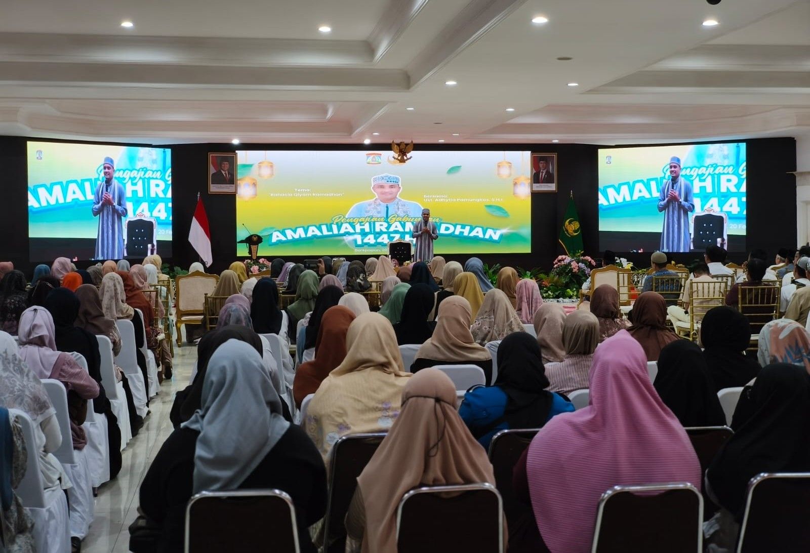 Pengajian Amaliah Ramadan 1447 Hijriah di Auditorium Balaikota Balikpapan pada Jumat 20 Februari 2026