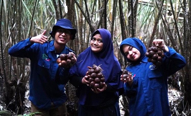 Mahasiswa UMY Hadirkan ‘ACONSHI’ untuk Petani Salak Magelang