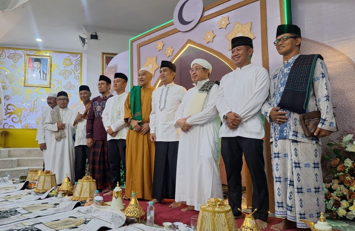 Buka Safari Ramadan, Wali Kota Umumkan Sertifikat Halal RPU