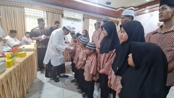PTPN I Reg 7 Awali Safari Ramadan dengan Kegiatan Sosial