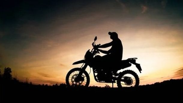 CERPEN Boy Waro: OM PIUS