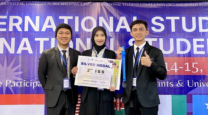 Mahasiswa UGM Ciptakan Lemari Pendingin Tanpa Listrik
