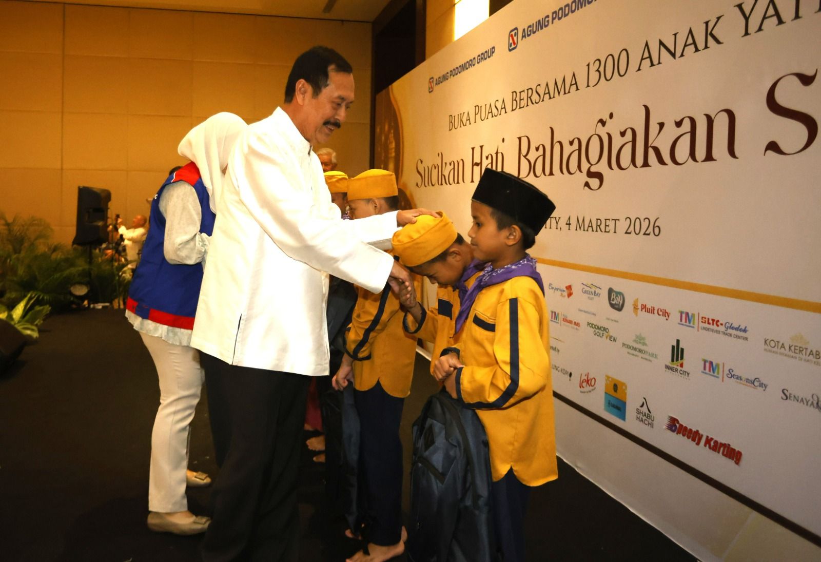 Ribuan Anak Yatim Terima Santunan dari Agung Podomoro