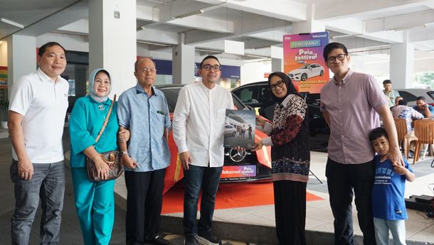 Pelanggan Asal Medan Bawa Pulang Mobil Mewah dari Telkomsel