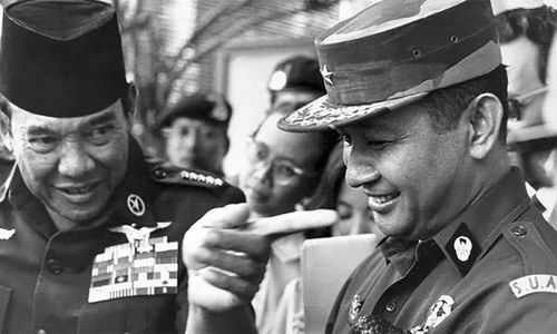 sukarno suharto.jpg