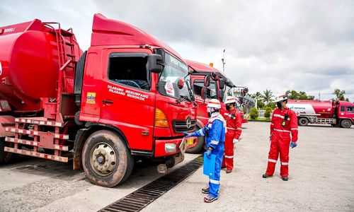 JELANG-TAHUN-BARU-2022-PERTAMINA-PASTIKAN-STOK-BBM-NASIONAL-AMAN-1.jpg