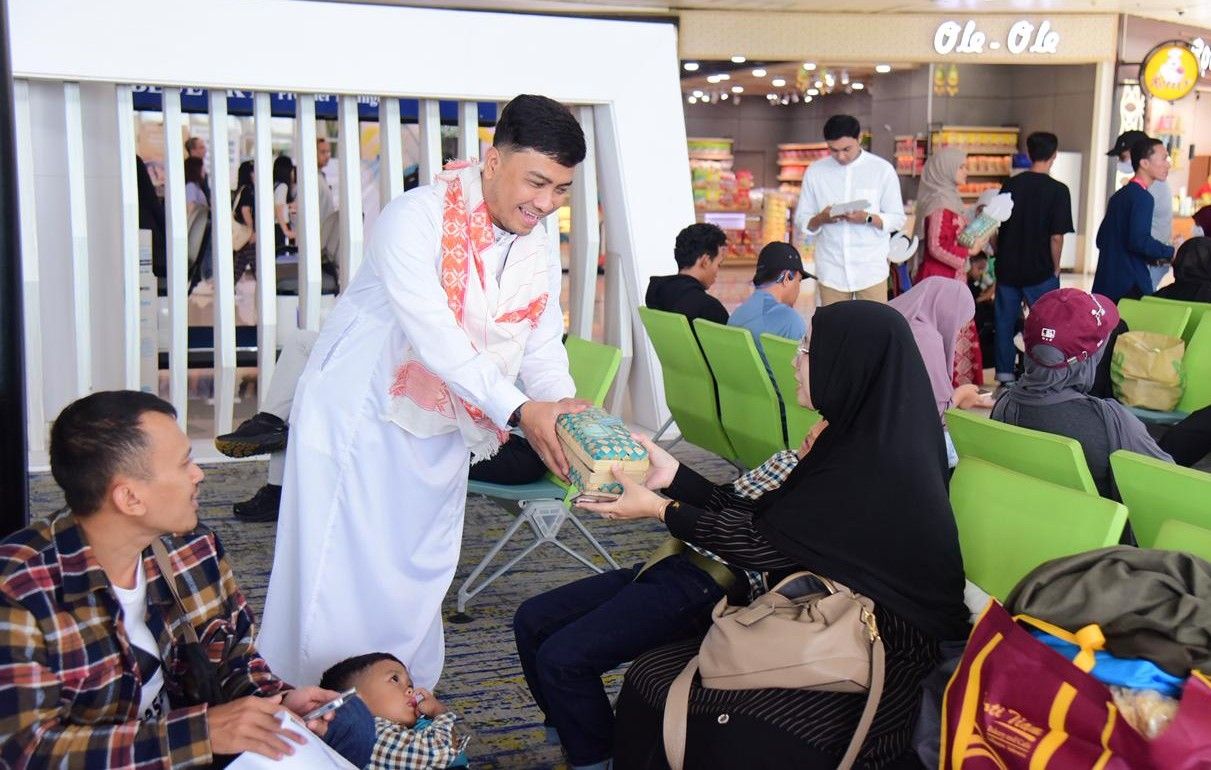 Bandara Sepinggan Gelar Parade Ramadan, Penumpang Dapat Hampers
