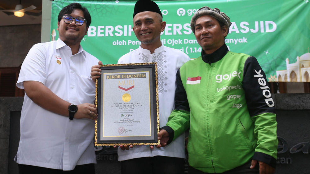 Gojek Bersih Masjid - Panji 1.jpg