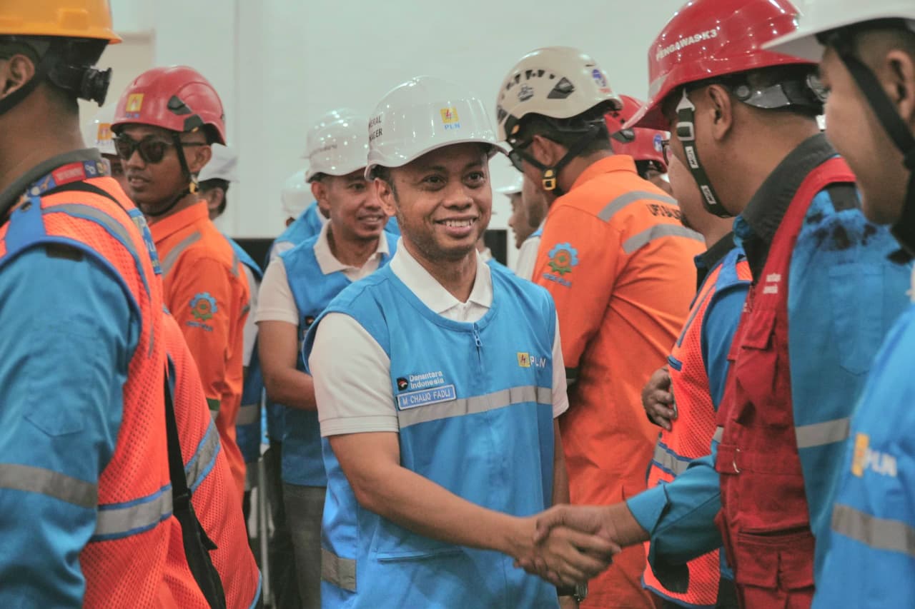1.210 personel dan puluhan peralatan menjaga keandalan listrik di Kaltim dan Kaltara. 