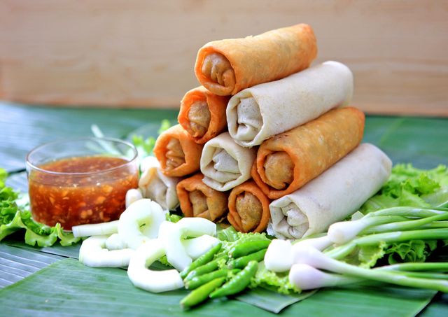 Rekomendasi Oleh-oleh Makanan Khas Semarang: Lunpia