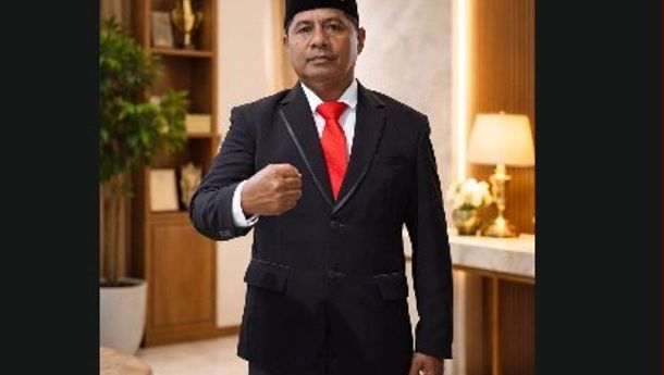 Bob Sina Resmi Pimpin SMAN 1 Ende, Siap Majukan Pendidikan