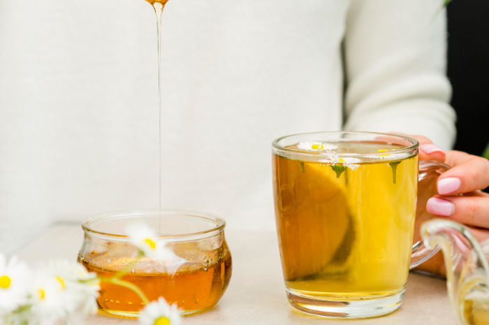 Ini yang Terjadi Jika Anda Minum Air Hangat Campur Madu Setiap Pagi