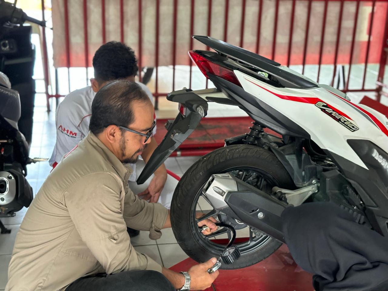 Jelang Magang, Astra Motor Bekali Siswa SMK Longikis