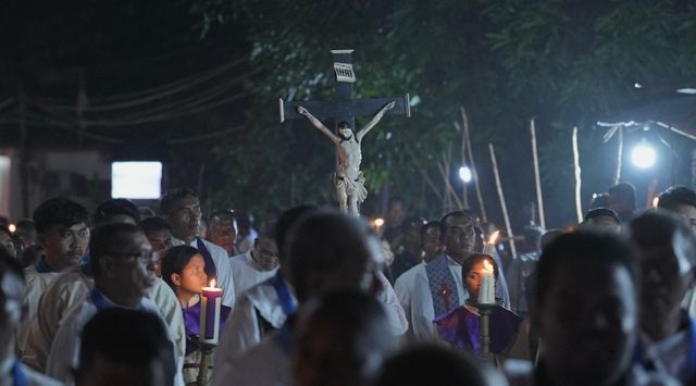 7 Tradisi Unik Perayaan Paskah di Berbagai Daerah Indonesia