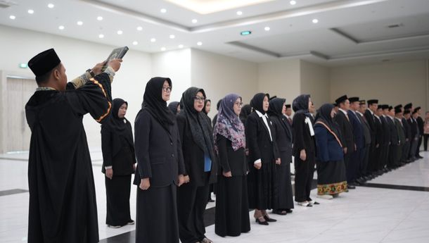 Rektor UIN RIL Lantik Pejabat Kampus, Tekankan Fokus Tridarma