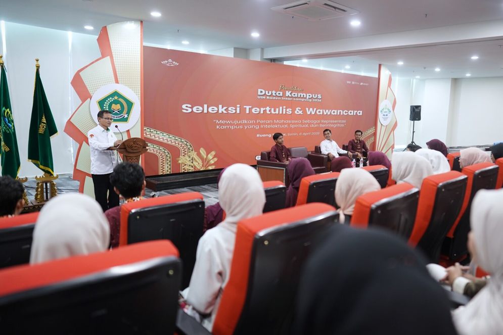 Wakil Rektor III Bidang Kemahasiswaan dan Kerja Sama Universitas Islam Negeri (UIN) Raden Intan Lampung (RIL), Bambang Budiwiranto, Ph.D..jpg