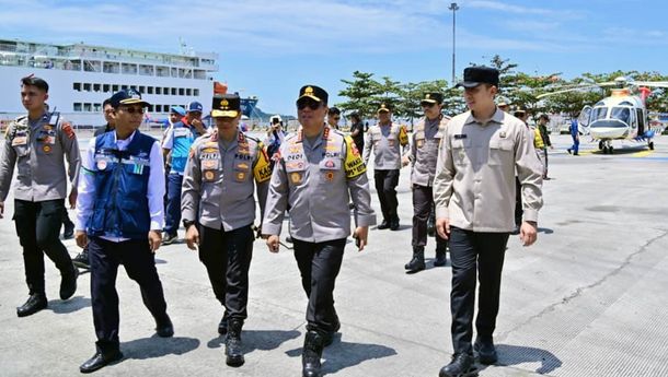 Bupati Egi Dampingi Wakapolri Tinjau Arus Mudik Bakauheni