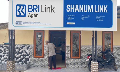 Sinergi BRI Group, Perempuan Ini Makin Cuan Lewat BRILink Agen Mekaar