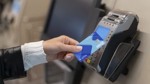 BRI Beri Benefit Lebih untuk Transaksi Global Nasabah Premium