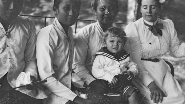 Siapa RA Kartini di Mata Kolonial Belanda