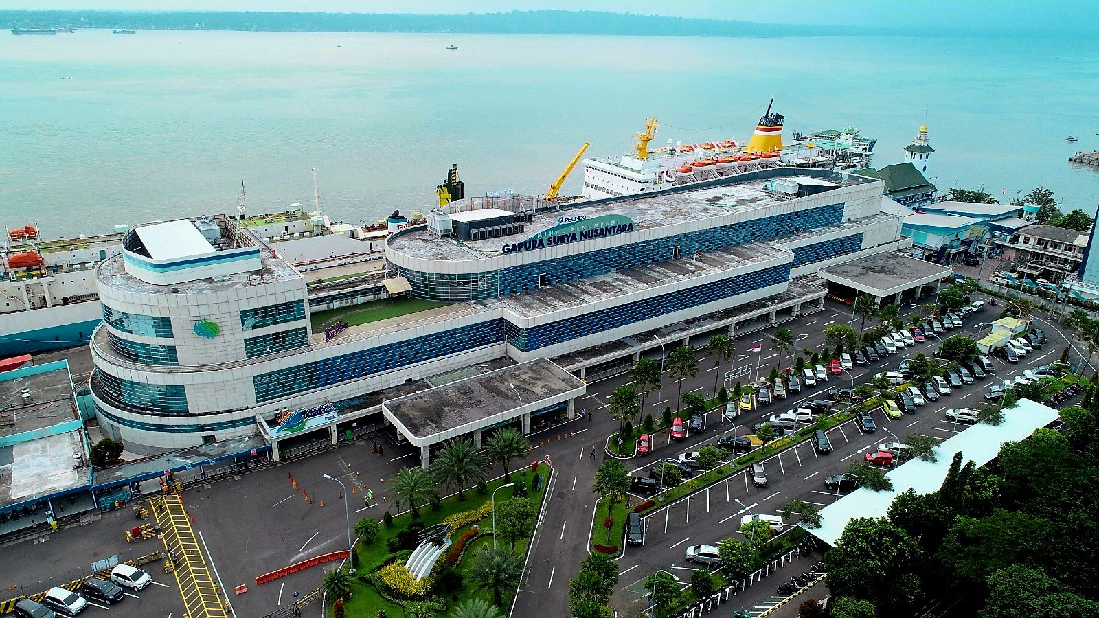 Terminal GSN di kawasan Pelabuhan Tanjungperak 