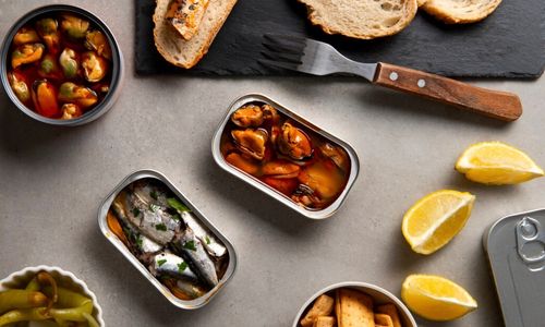 Makanan yang Tidak Boleh Disimpan di Dalam Pantry: Makanan Kalengan atau Makanan dalam Toples yang Sudah Dibuka