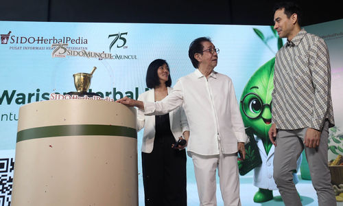 Peluncuran Sido Herbalpedia - Panji 1.jpg