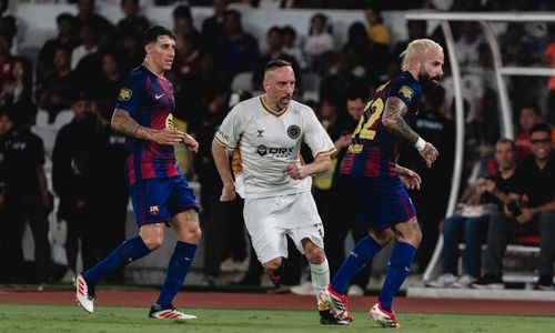 BRI Dukung Clash of Legends 2026, Hadirkan Pengalaman Sepak Bola Kelas Dunia  