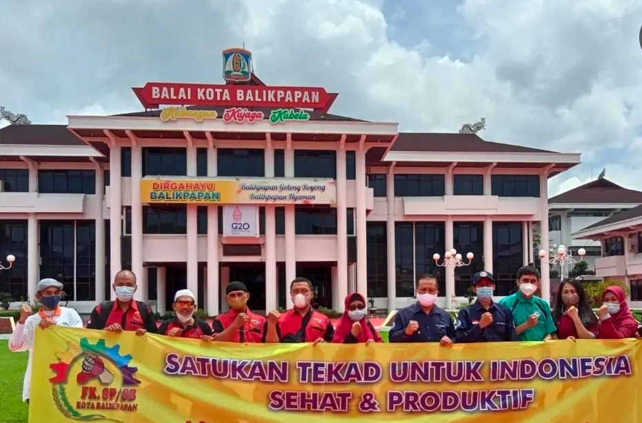 Aksi Forum Komunikasi Serikat Pekerja - Serikat Buruh Balikpapan di Kantor Walikota Balikpapan pada May Day tahun lalu. (Foto: Ilustrasi)
