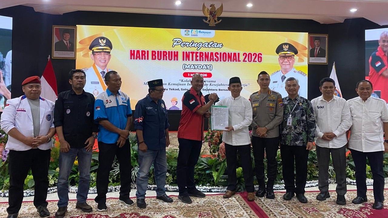 May Day 2026 di Balikpapan, Wali Kota Balikpapan terima aspirasi Buruh Desak Penghapusan Outsourcing di Auditorium Balaikota Balikpapan pada Jumat 1 Mei 2026