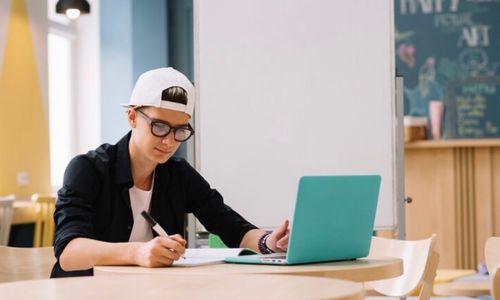 Rekomendasi Jurusan Kuliah Terbaik yang Relevan dengan AI
