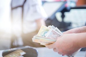 5 Cara dan Syarat Menukar Mata Uang di Money Changer 