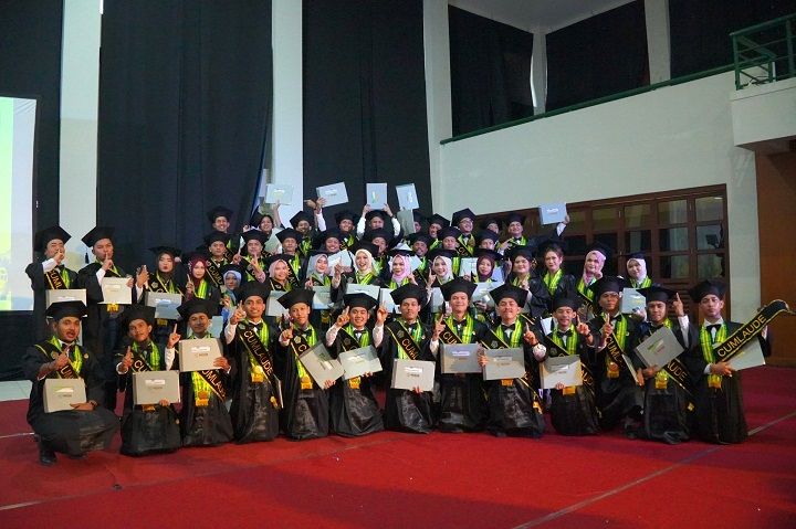Pangkas Gap dengan Dunia Industri, Lulusan INSTIPER Langsung Diterima Kerja
