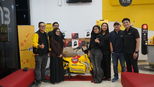 Program IM3 Simpel Bawa Pelanggan Sumatra Menang Motor Listrik