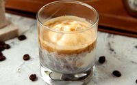 Kenali Dirty Latte, Tren Minuman Baru yang Jadi Menu Favorit di Kafe