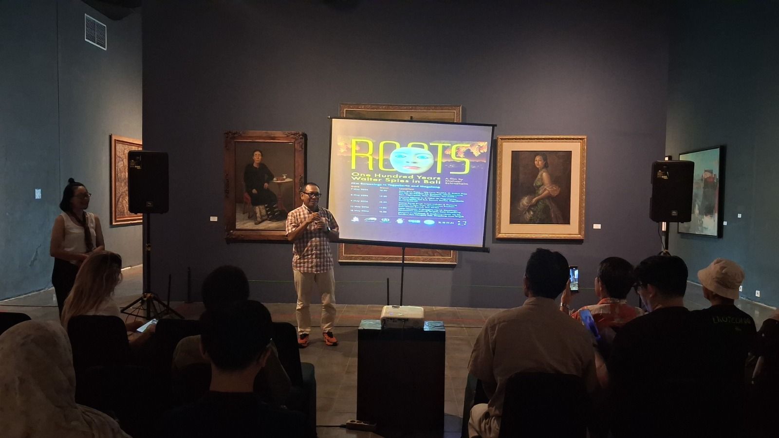 Yudha Bantono saat memberikan Sambutan di Pemutaran Film Roots di OHD Museum Magelang Jawa Tengah