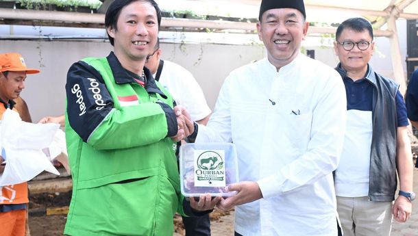 Jasa Raharja Hadir Berbagi dengan Penyaluran Paket Daging Kurban