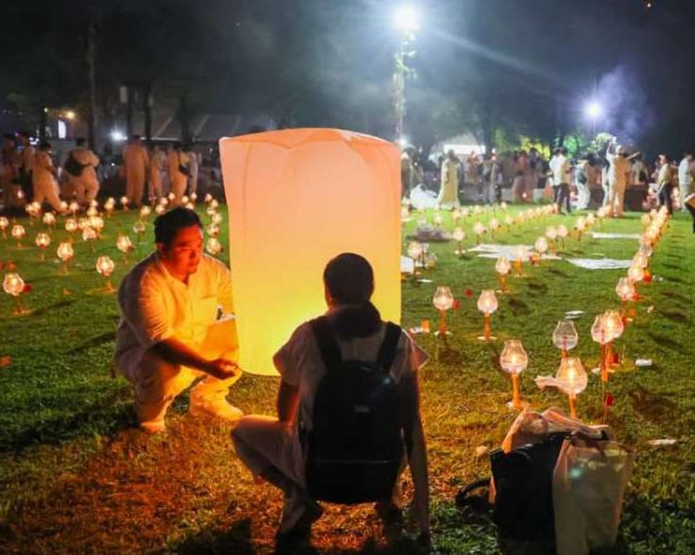 borobudur lampion.jpg
